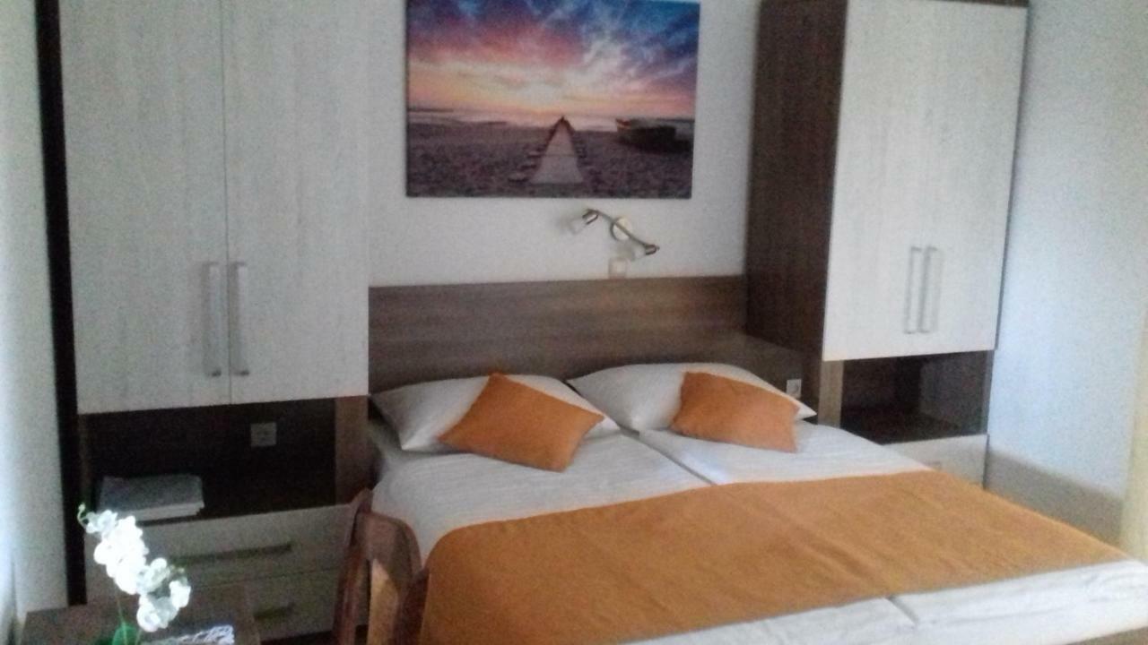 Apartman Branka Rab Town Exterior foto